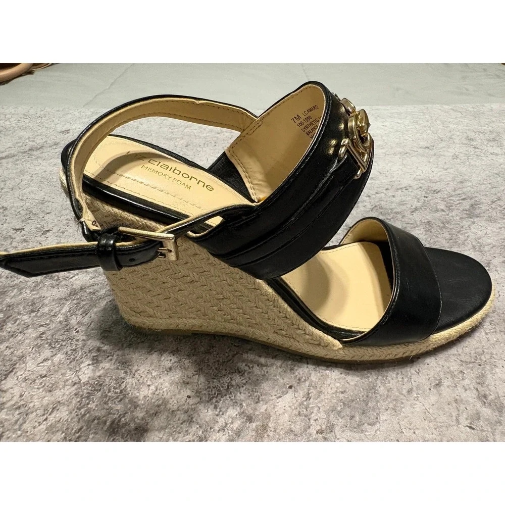 Liz Claiborne LC Amaro Black Espadrille Wedge Sandals Gold Link Accent Womens 7M